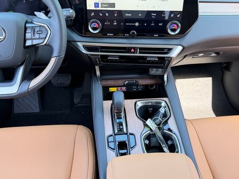 New 2026 Lexus RX 350h AWD/4WD image 10