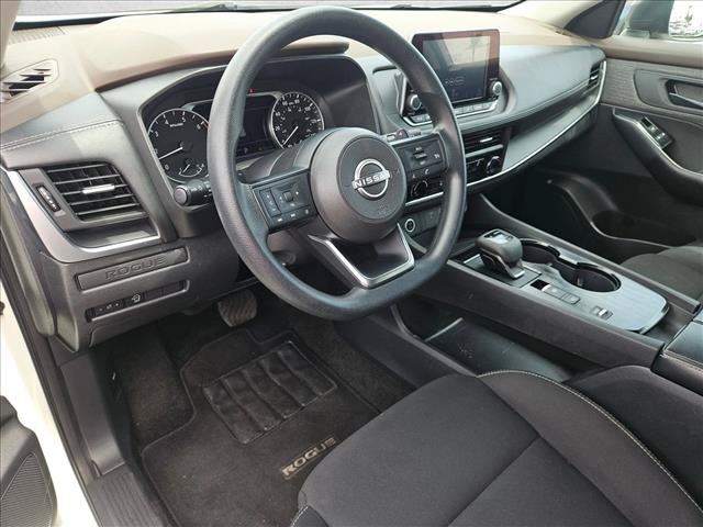 Used 2023 Nissan Rogue S FWD image 10