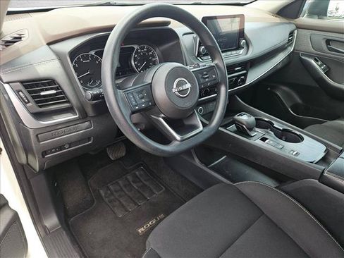 Used 2023 Nissan Rogue S FWD image 10