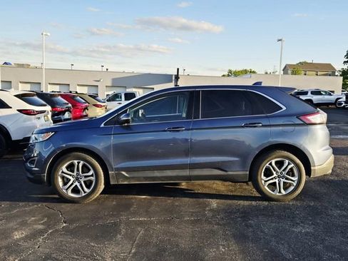 Used 2018 Ford Edge Titanium w/ Technology Package FWD image 2