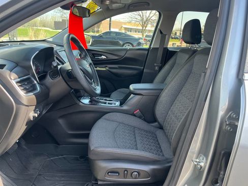 Certified 2023 Chevrolet Equinox LT FWD image 10