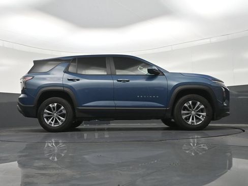 Used 2025 Chevrolet Equinox LT w/ Safety and Technology Package FWD image 29
