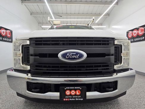 Used 2017 Ford F350 XL RWD image 2