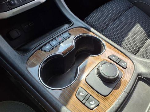 Used 2020 GMC Acadia SLE w/ Driver Convenience Package image 35