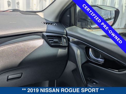 Used 2019 Nissan Rogue Sport SV FWD image 18