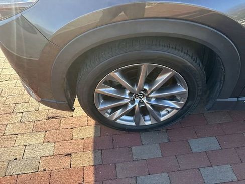 Used 2018 MAZDA CX-9 Grand Touring image 2