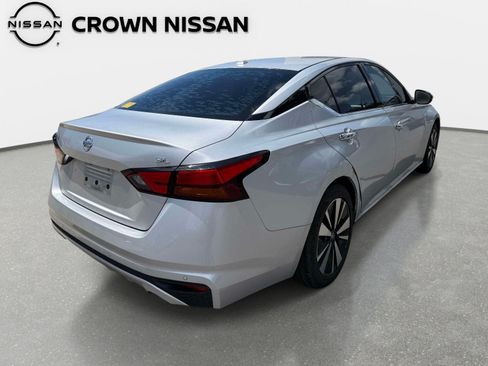 Used 2019 Nissan Altima 2.5 SL FWD image 6