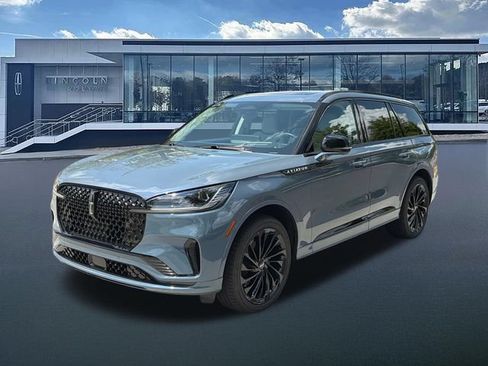 New 2026 Lincoln Aviator Reserve AWD/4WD image 3