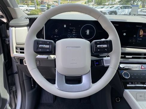 Used 2024 Hyundai Santa Fe Limited image 16