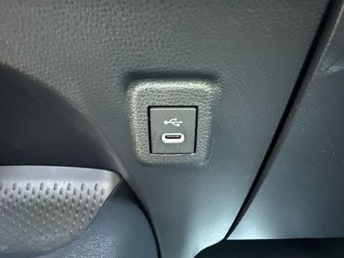 Used 2025 Toyota Corolla LE FWD image 34