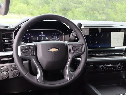 New 2026 Chevrolet Silverado 2500 LTZ w/ LTZ Premium Package AWD/4WD image 17