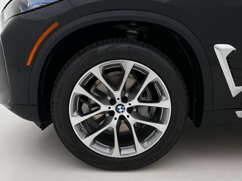 Used 2026 BMW X5 xDrive40i w/ Premium Package AWD/4WD image 15
