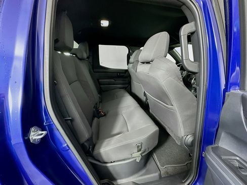 Used 2025 Toyota Tacoma SR5 AWD/4WD image 25