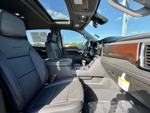 New 2026 GMC Sierra 1500 Denali w/ Denali Reserve Package image 42