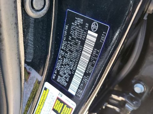 Used 2025 Toyota Camry LE FWD image 28