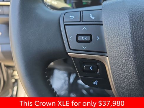 Used 2026 Toyota Crown AWD/4WD image 22