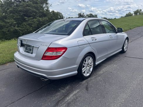 Used 2009 Mercedes-Benz C 300 Sport image 29