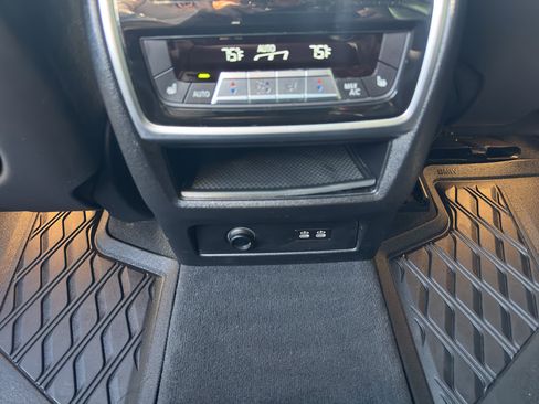 Used 2022 BMW X7 xDrive40i w/ Cold Weather Package AWD/4WD image 20