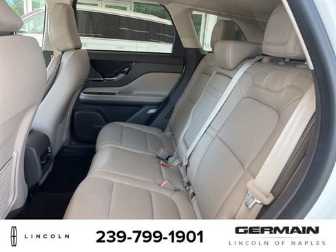 Used 2023 Lincoln Corsair FWD w/ Equipment Group 101A image 10