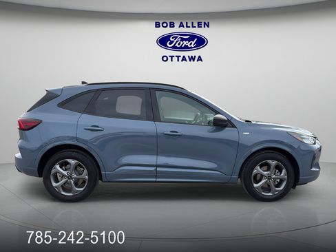 Used 2024 Ford Escape ST-Line w/ Equipment Group 301A image 13