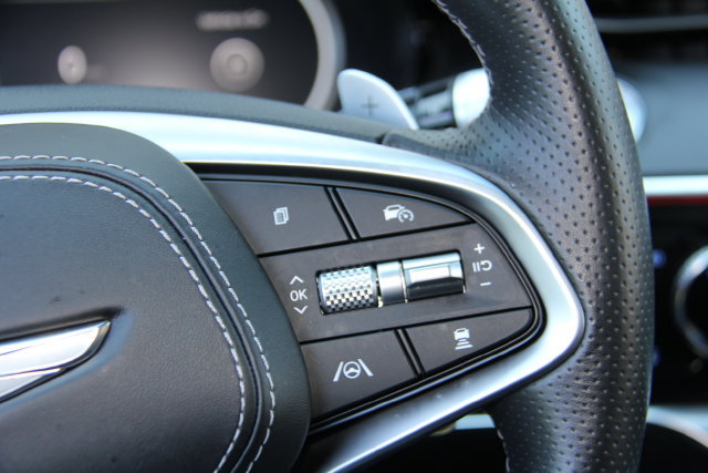 Used 2025 Genesis GV70 3.5T Sport AWD/4WD image 24