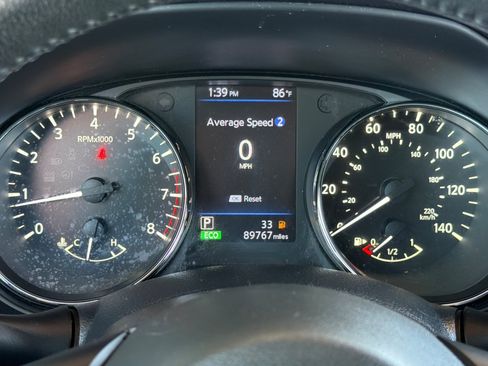 Used 2020 Nissan Rogue SV FWD image 26