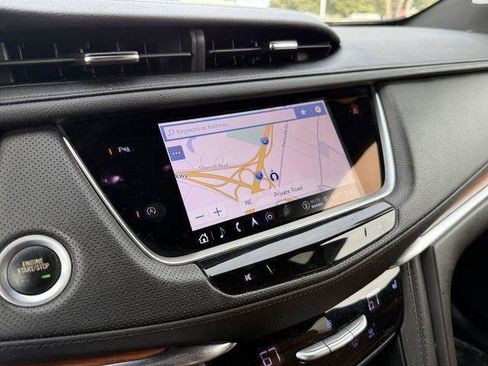 Used 2022 Cadillac XT5 Premium Luxury w/ LPO, Floor Liner Package image 15