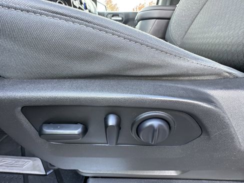 Used 2019 Chevrolet Silverado 1500 RST image 12