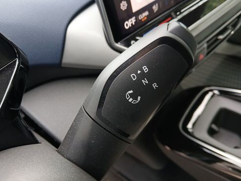 New 2025 Volkswagen ID.4 Pro S Plus image 24