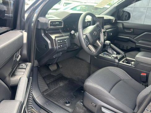 Certified 2026 Toyota 4Runner SR5 AWD/4WD image 9