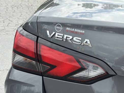 Used 2025 Nissan Versa SV w/ Trunk Package FWD image 5