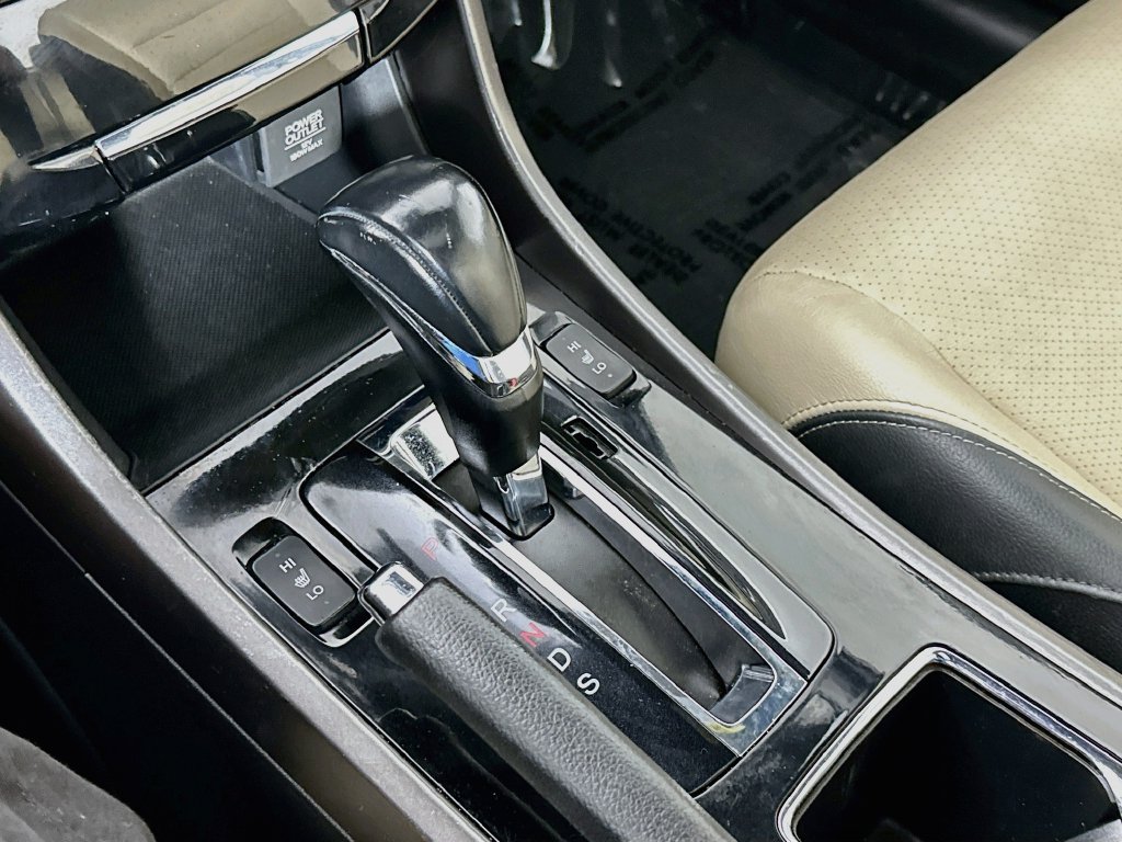 Used 2016 Honda Accord Touring image 20