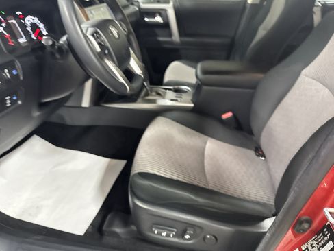 Used 2024 Toyota 4Runner SR5 AWD/4WD image 13