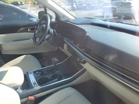 Certified 2025 Kia Carnival SX Prestige FWD image 7