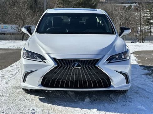 Used 2024 Lexus ES 350 w/ Premium Package image 21