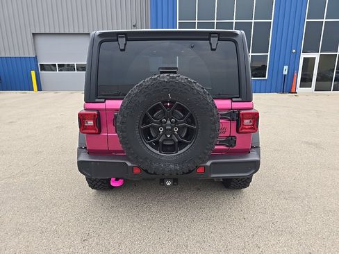 Used 2024 Jeep Wrangler Sport AWD/4WD image 5
