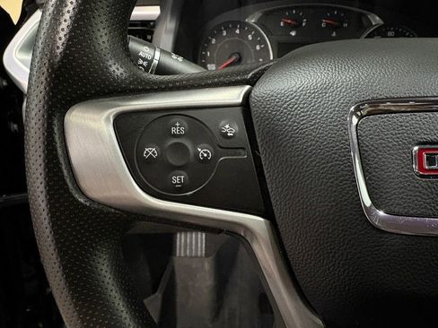 Used 2023 GMC Acadia SLE w/ Driver Convenience Package image 24