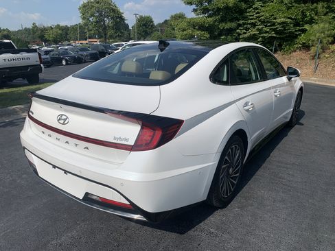 Used 2022 Hyundai Sonata Limited FWD image 5