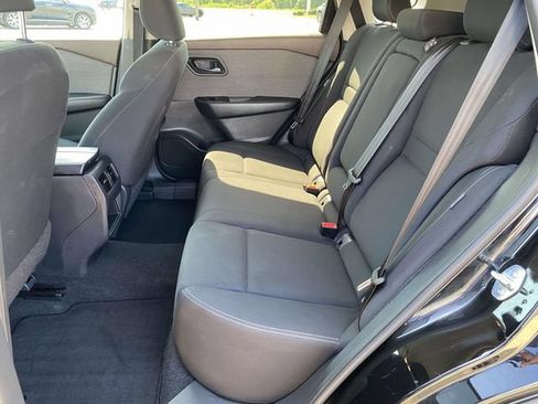 Used 2023 Nissan Rogue S FWD image 9