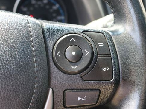 Used 2018 Toyota RAV4 XLE FWD image 10