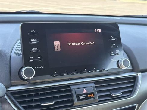 Used 2018 Honda Accord LX image 19