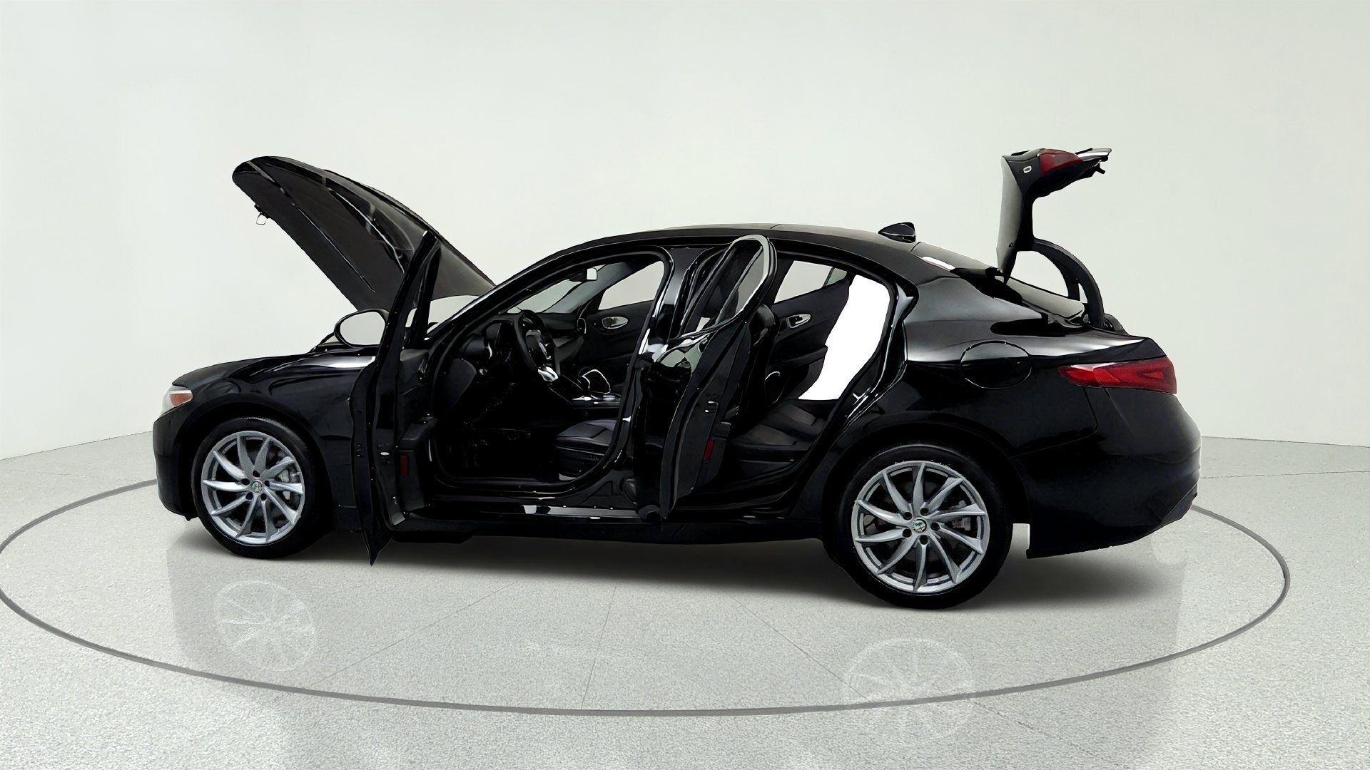 Used 2020 Alfa Romeo Giulia AWD w/ Cold Weather Package image 10