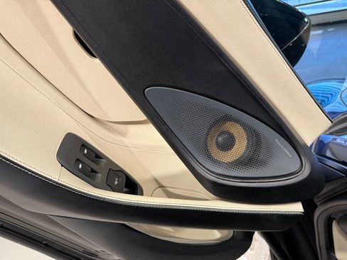Used 2016 McLaren 570S Coupe RWD image 24