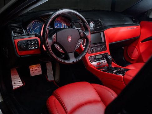 Used 2012 Maserati GranTurismo MC RWD image 9