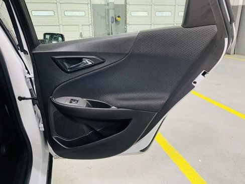 Used 2024 Chevrolet Malibu LT image 34