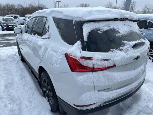 Used 2020 Chevrolet Equinox LT w/ Driver Convenience Package image 3