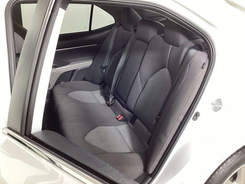 Used 2022 Toyota Camry LE FWD image 29