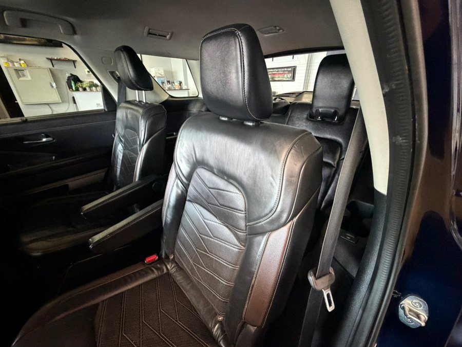 Used 2022 Nissan Pathfinder Platinum AWD/4WD image 29