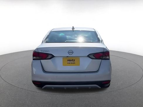 Used 2025 Nissan Versa SV FWD image 12