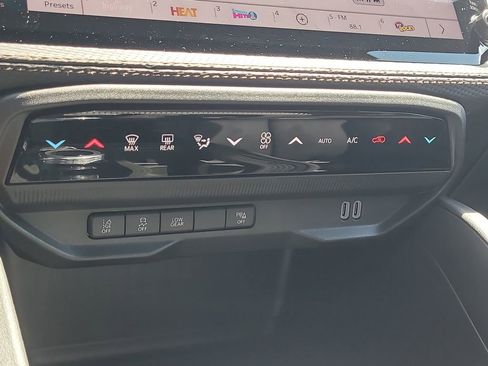 New 2026 Jeep Cherokee Limited AWD/4WD image 31